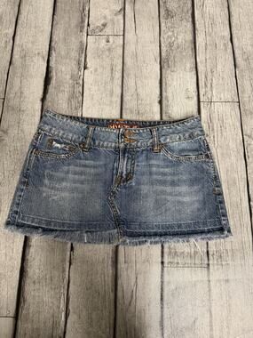 Vintage Juniors Hint Jeans Micro Mini Low Rise Denim Skirt Sz 5 Distressed Y2K